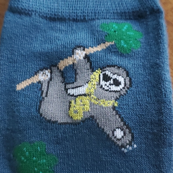 Beverly Hills Polo Club Sloth Print Socks - Picture 4 of 10